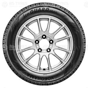 Yokohama Ice Guard IG60 215/55 R18 99Q